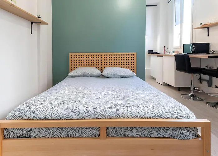 Rochefoucauld Апартаменти